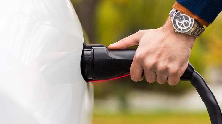 Gdzie znajdują się punkty ładowania samochodów elektrycznych w Poznaniu?